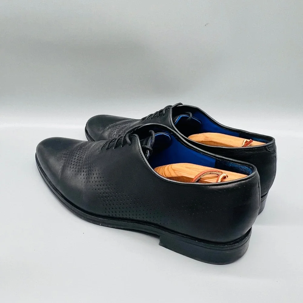 Cole Haan Oxfords Mens 9.5 Black Leather Perforated Lace Up Grand.OS Dress Shoes